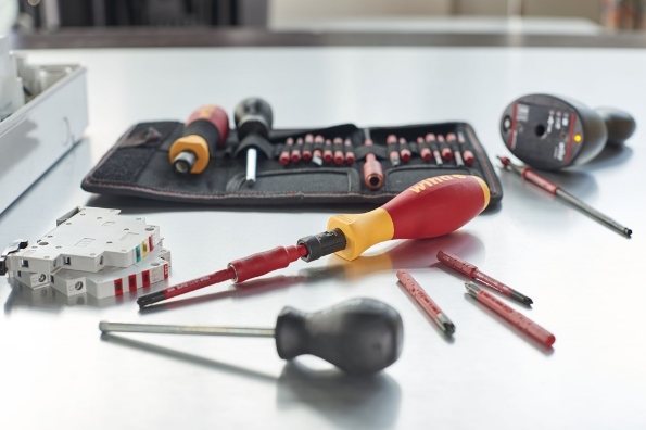 Afbeelding - https-www-ez-catalog-nl-Asset-83cd2f567fc2476d92375cc04bed4370-ImageFullSize-Im-2872T18-TorqueVario-S-Set-01-jpg